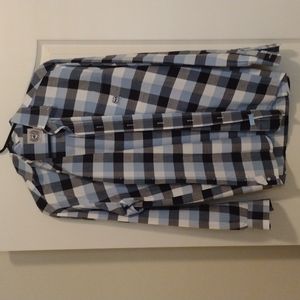 Long sleeve button shirt